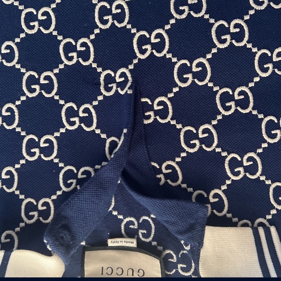 Authentic Men’s Gucci shirt - Picture 2 of 5